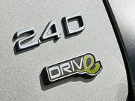 Auto news - Car CO2 emissions fall