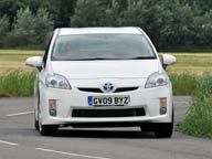 Auto news - New car CO2 emissions falling