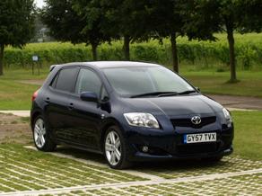 2008 Toyota Auris  review