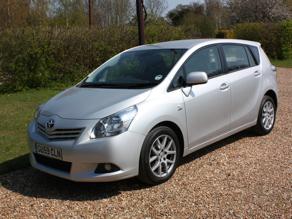 2010 Toyota Verso  review